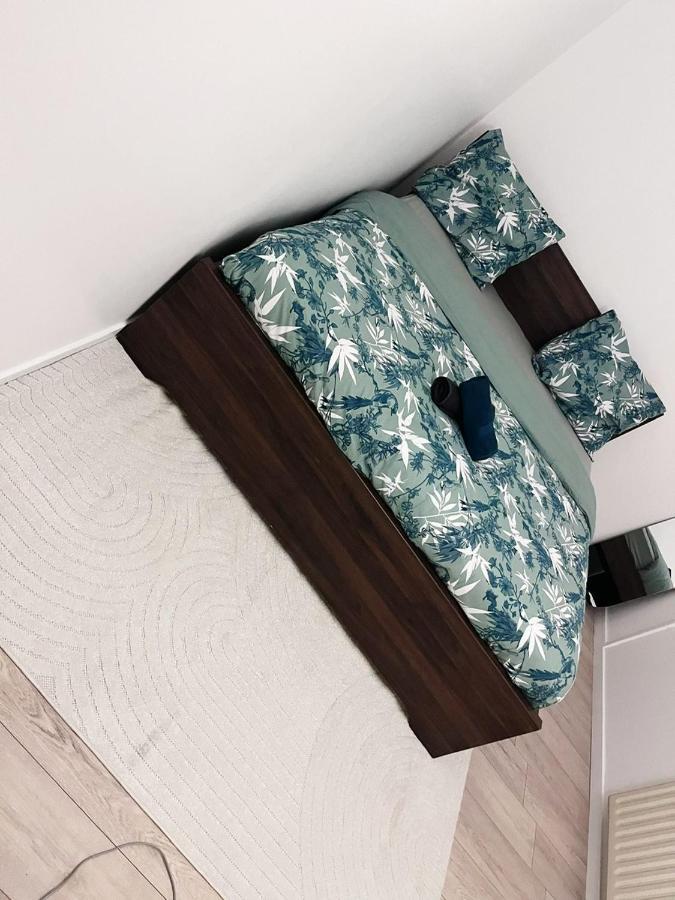 Entier Chambre+salon + Jardin & Terrasse Apartment *