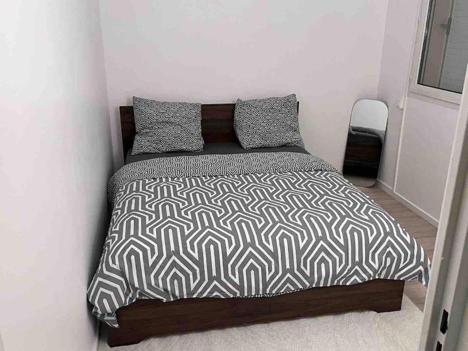 Entier Chambre+salon + Jardin & Terrasse Apartment *