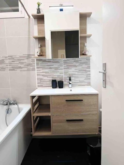 Entier Chambre+salon + Jardin & Terrasse