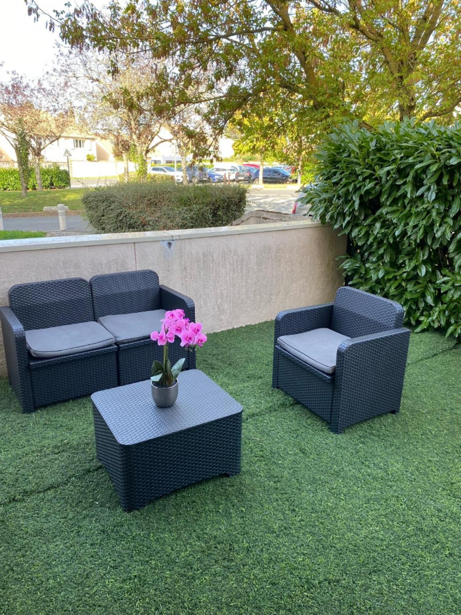 Entier Chambre+salon + Jardin & Terrasse Apartment Les Ulis